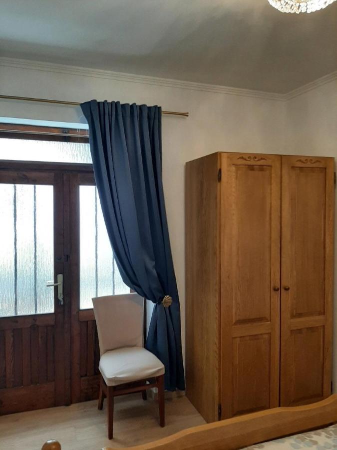 Apartmani Banina Ika Buitenkant foto